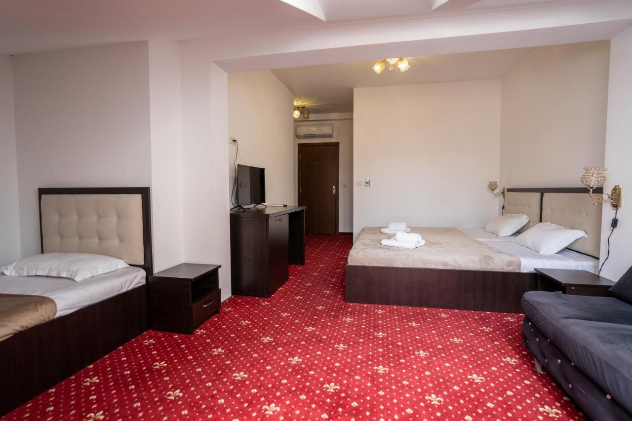Hotel N Residence Temešvár Exteriér fotografie