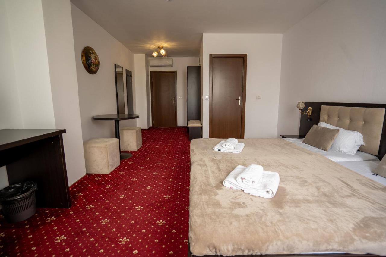 Hotel N Residence Temešvár Exteriér fotografie
