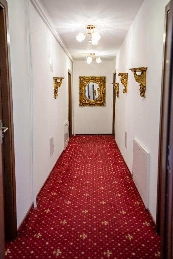 Hotel N Residence Temešvár Exteriér fotografie